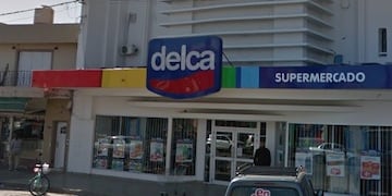 Supermercado Delca de Santa Fe le puso precintos con alarma a productos\u002E (Street View)