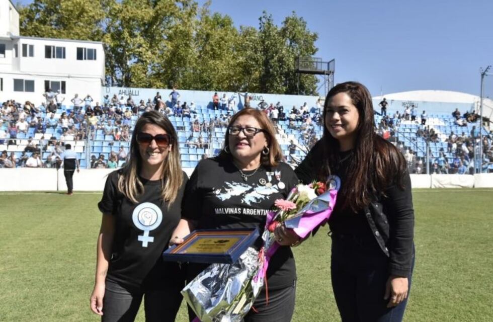 "Mi derrotero, mi vocación y Malvinas", la historia de la enfermera Olga Cristina Frías