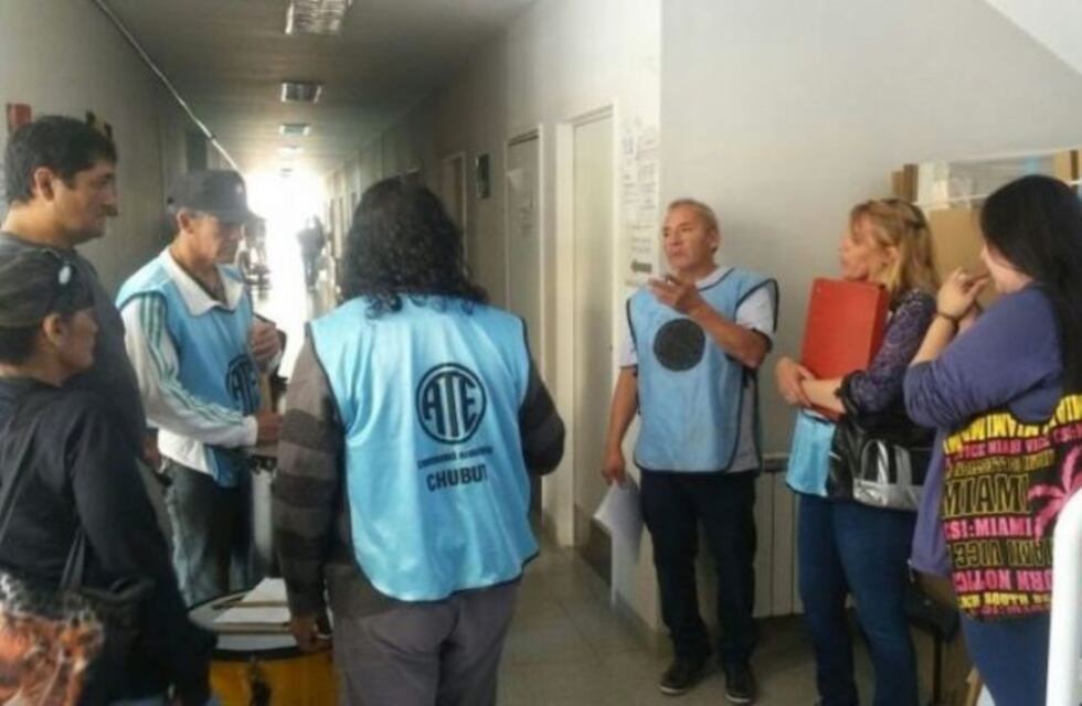 Trabajadores de la salud rechazaron la propuesta del Gobierno Provincial