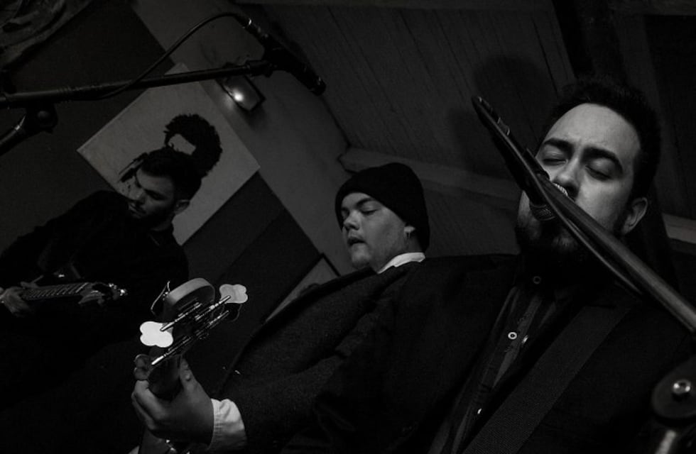 Standard Electrics de Arroyito estrenó nuevo corte de manera virtual