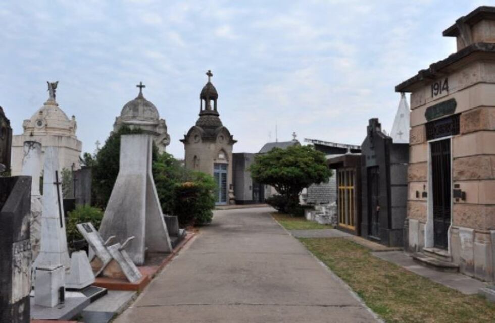 Está casi desbaratada la banda que robaba bronce en las tumbas del cementerio de San Francisco