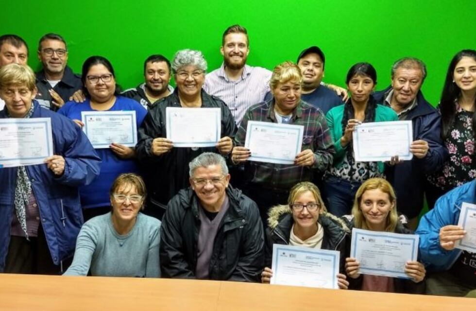 Wilson Genesio "el intendente y su gabinete posaron para la foto"