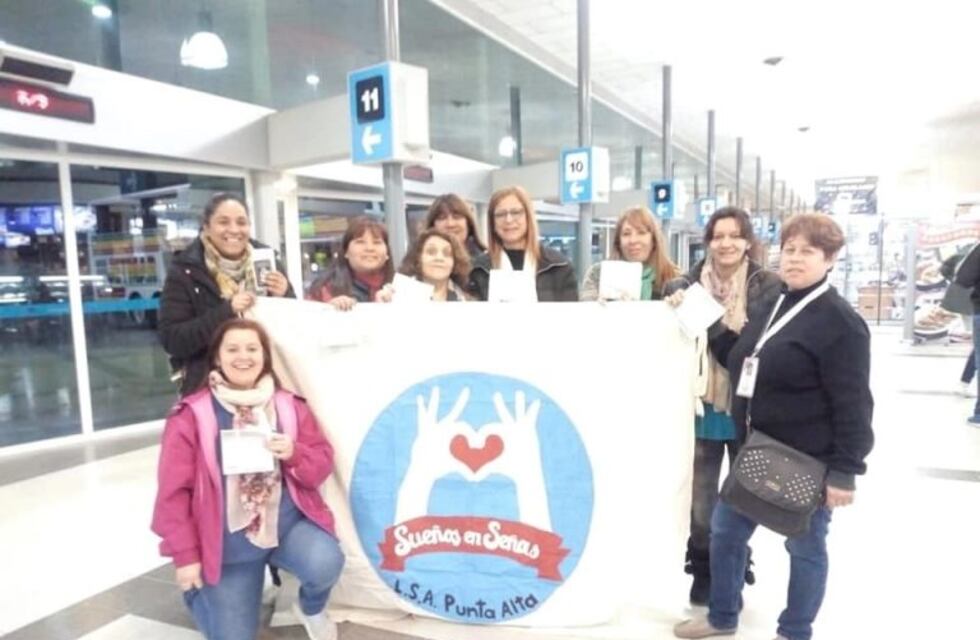 Coro de señas cumplió su "sueño" por la solidaridad puntaltense