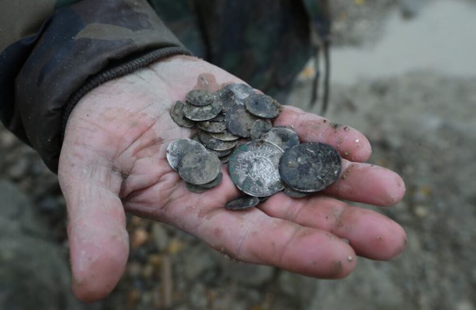 Hallan un tesoro en Hungría gracias a la sequía del Danubio