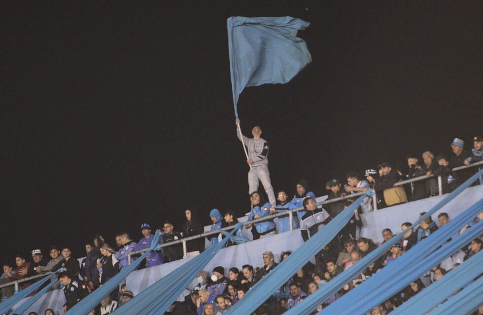 Locura Pirata: hinchas de Belgrano llevaron sus canciones a Qatar y generaron descontrol