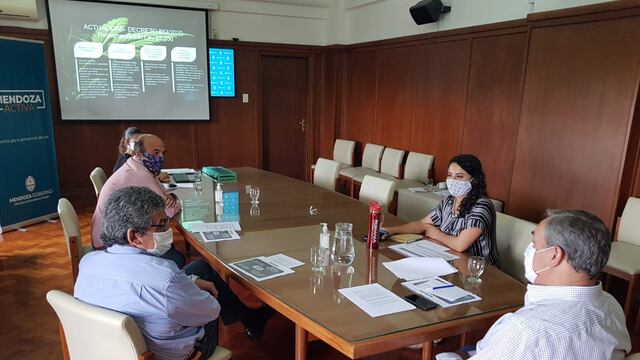 Mendoza ya trabaja para desarrollar la industria del cannabis medicinal.