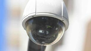 Instalarán una cámara domo en el barrio Fátima.