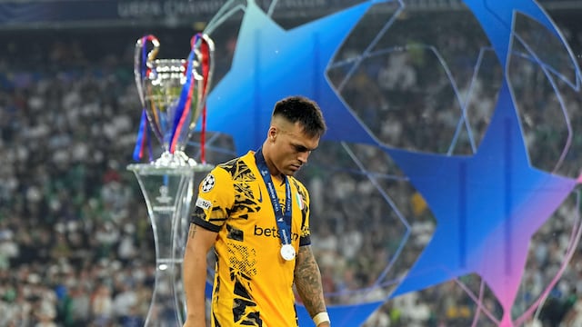 Lautaro Martínez no logró coronar su gran año con el título en la Champions League (AP Photo/Martin Meissner).