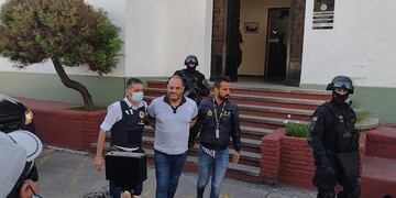 Este martes, Cositorto fue trasladado por tierra desde Buenos Aires a Córdoba. (Prensa Policía)