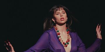 Nathy Peluso sabe qué looks elegir para cautivar a sus seguidores. "En llamas"