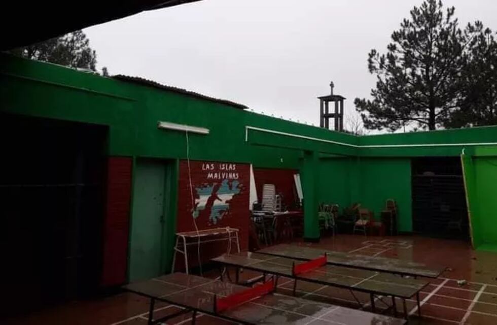 San Vicente: la tormenta se llevó el techo de una escuela