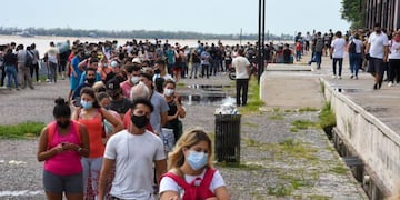 Crecen los hisopados ante casos sospechosos de covid-19. (@MelinaBelenOest)