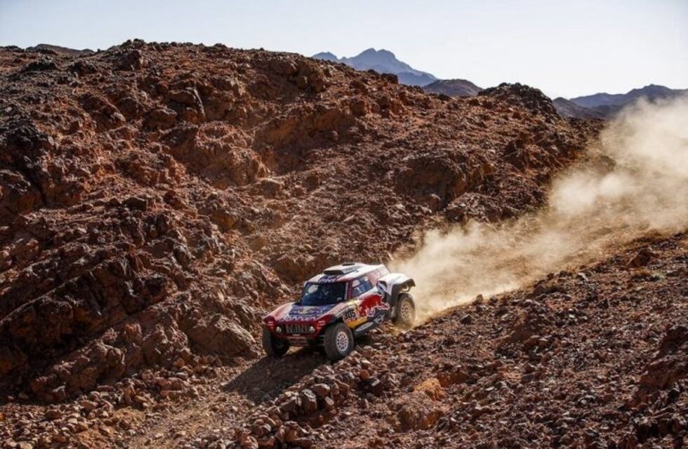 Dakar: Sainz se llevó la tercera etapa y es nuevo puntero