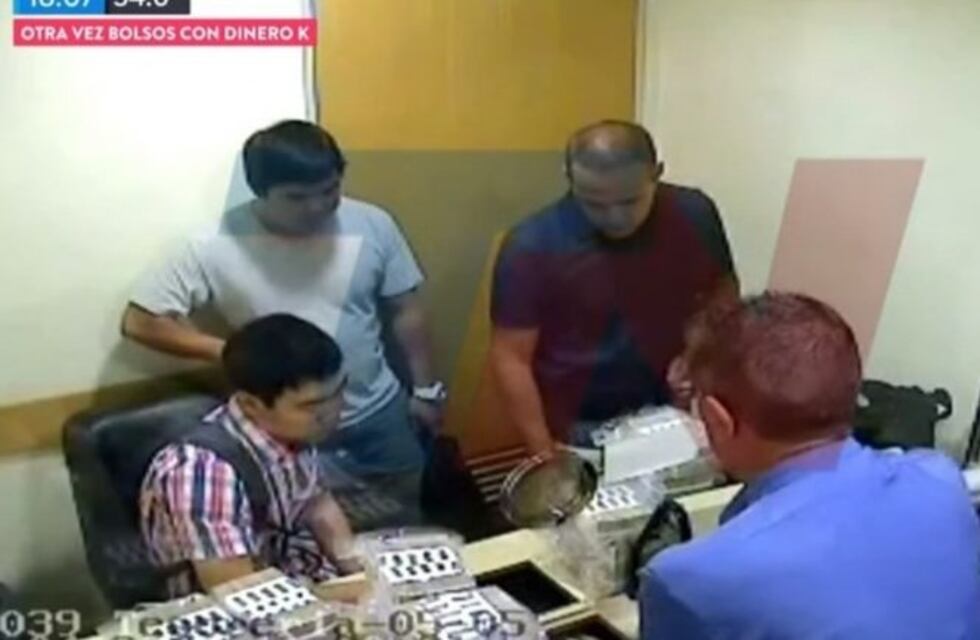 Mafia de los contenedores: difunden un video donde se ve cómo los acusados cuentan millones