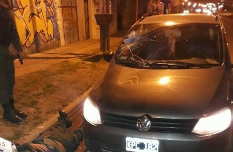 Un gendarme fue embestido por un conductor alcoholizado en Lomas de Zamora