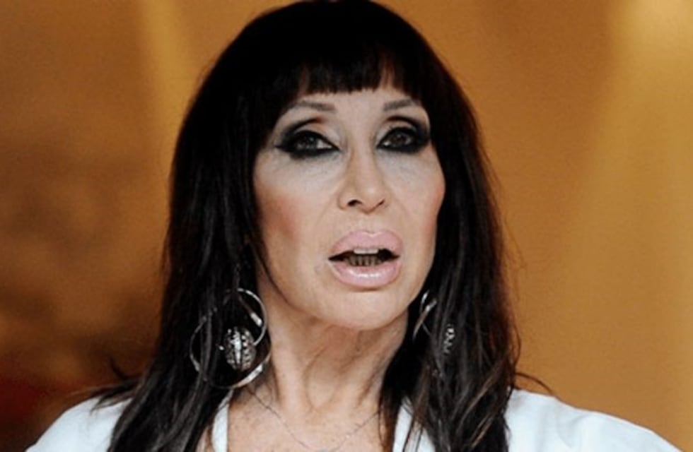 Moria Casán descuidó su imagen por un segundo y se le vio todo en pleno vivo