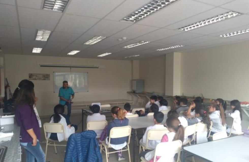 Se realizaron charlas de prevención para la salud bucal en la escuela 48