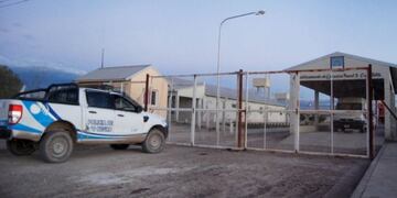 Un hombre recibió una apuñalada durante una visita al penal de Cipolletti