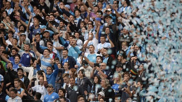 DYN24, BUENOS AIRES 22/04/2017, RACING VS ATLETICO DE TUCUMAN FOTO:DYN/RODOLFO PEZZONI. cancha de racing club diego cocca campeonato torneo primera division 2016 2017 futbol futbolistas partido racing club atletico tucuman