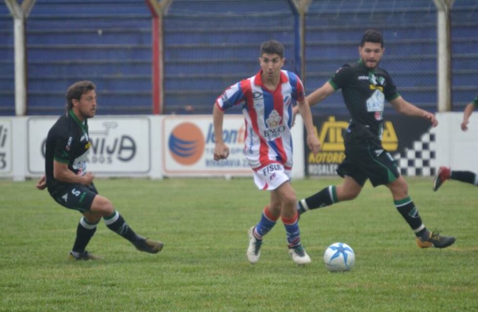 Sobre la hora Rosario lo empató en Punta Alta, Sporting perdió con Libertad 3 a 1.