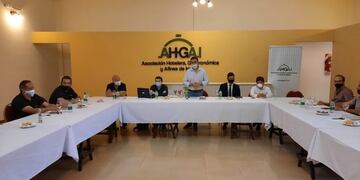 Empresarios y funcionarios se reunieron este martes en Puerto Iguazú\u002E