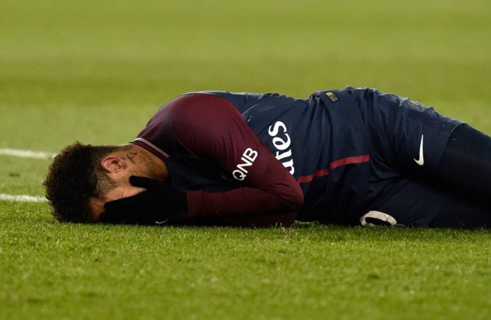 Preocupación: Así quedó el tobillo de Neymar tras su lesión ante el Marsella
