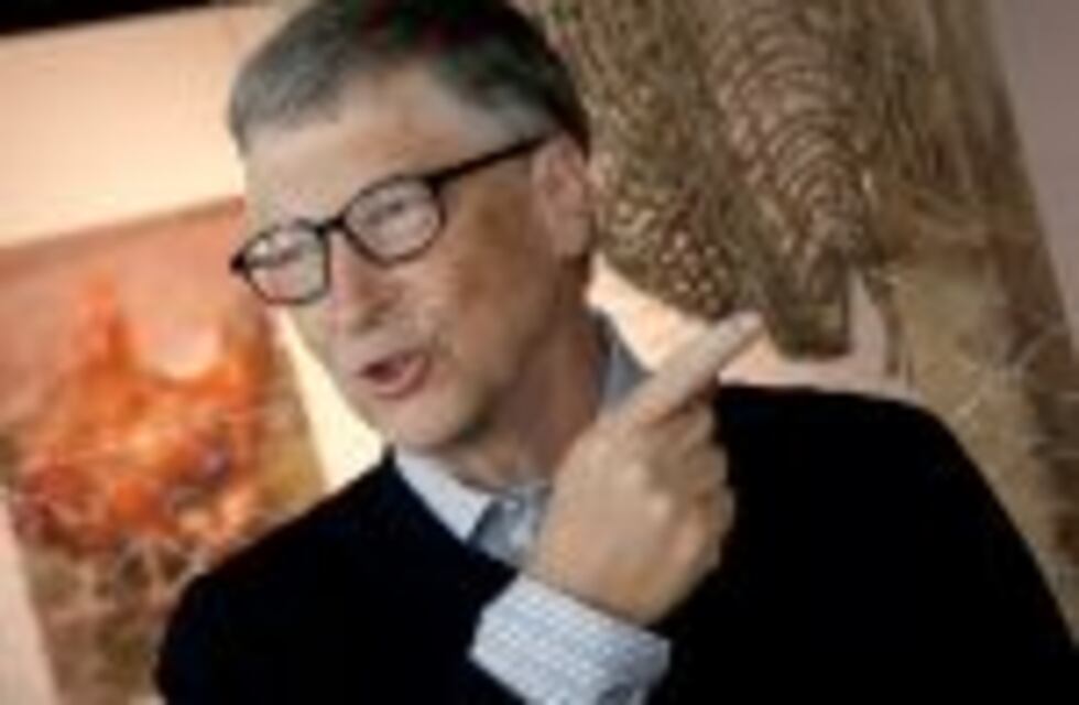 Bill Gates desafía a Donald Trump con una inversión para proteger la energía limpia