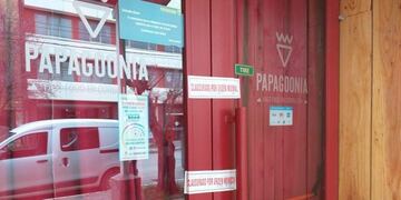 Clausuraron una cervecería de Bariloche que organizó una fiesta de cumpleaños a pesar del coronavirus