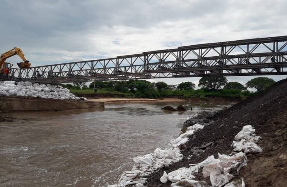 Instalaron el puente Bailey para levantar el corte de la Ruta Provincial 1