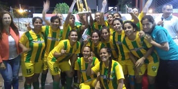 La Picada primer equipo femenino campeón de la Liga Posadeña de Fútbol (Deportes Misiones)