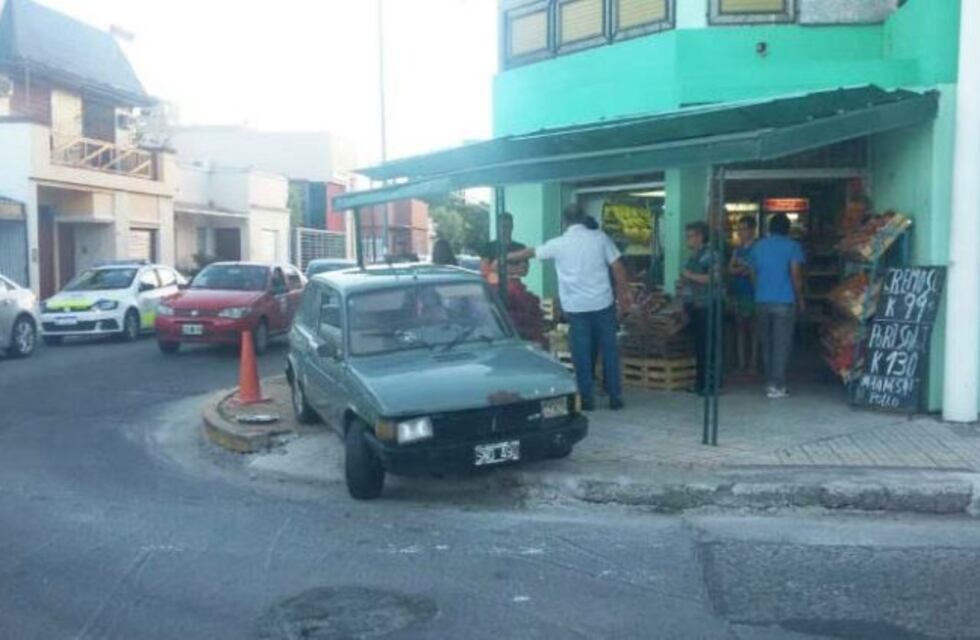 Escapó de un operativo de control vehicular y chocó a las dos cuadras