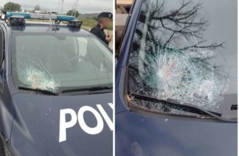 Atacan con piedras a un móvil de la policía: hay efectivos heridos