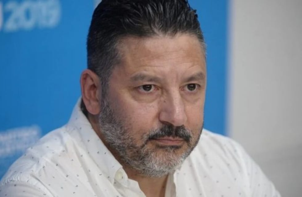 Gustavo Menéndez, intendente de Merlo y presidente del PJ bonaerense, tiene coronavirus