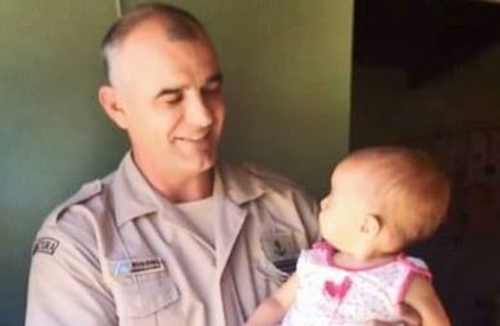 Una nena de 11 meses sufrió un parálisis respiratorio y un Prefecto le salvó la vida en Federación