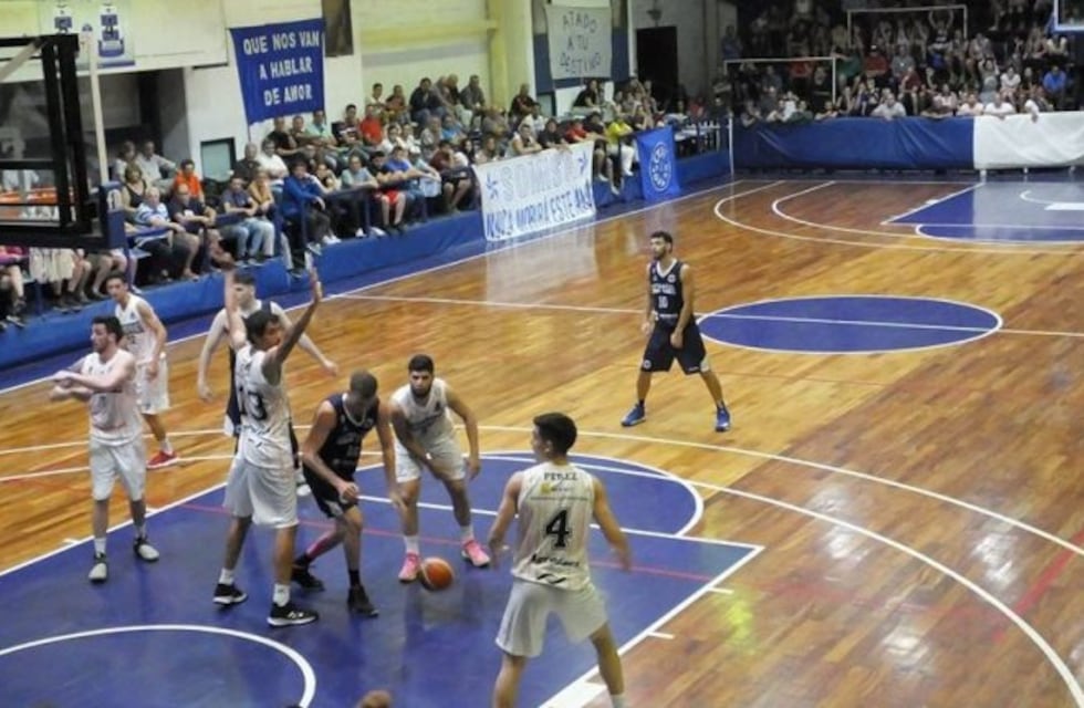 Pergamino Básket cayó en San Nicolás