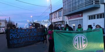 Trabajadores estatales concretan una nueva toma de edificio\u002E