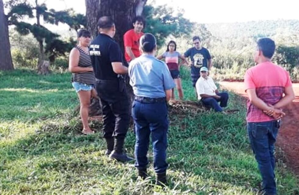 Inseguridad: vecinos de Wanda y Andresito se reunieron con policías