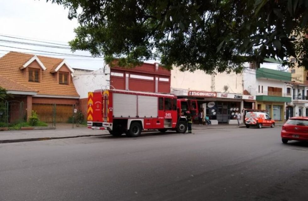 Fuga de gas en un local de avenida San Martín: buscan al propietario