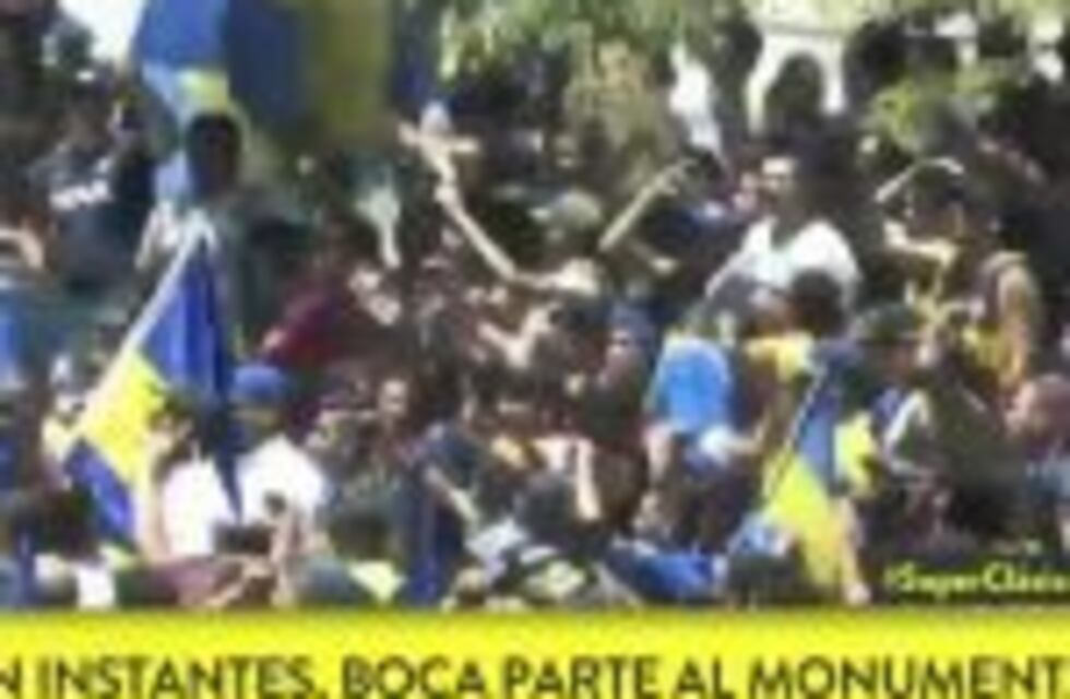 Los hinchas de Boca realizaron un banderazo en Puerto Madero en la concentración del plantel