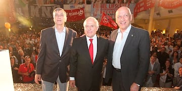 Lifschitz, Bonfatti y Binner en la mira por al designación de familiares en la administración pública\u002E (Archivo)