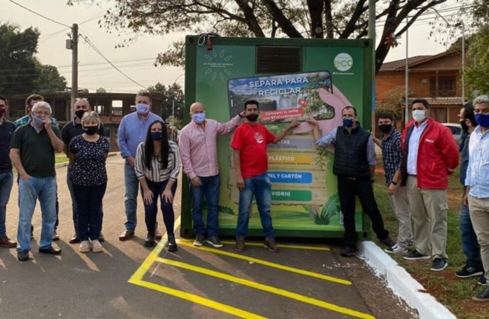 Iguazú colocó dos containers para el depósito de los residuos clasificados en domicilios