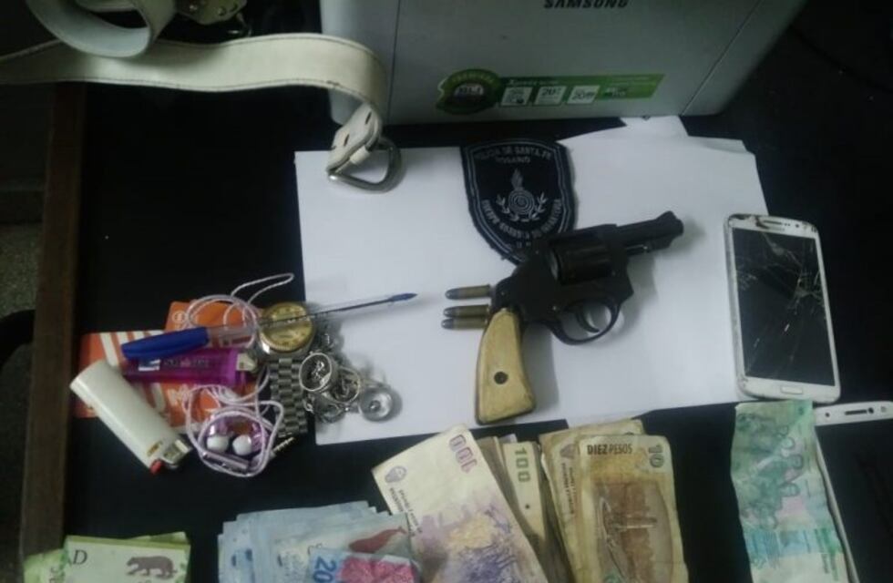 Asaltaron a empleados de un outlet y los detuvieron por el GPS del celular de una de las víctimas