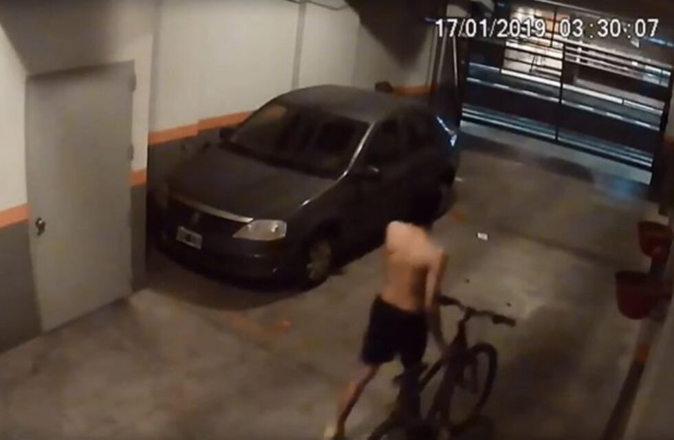 Así roban en Belgrano a plena luz del día