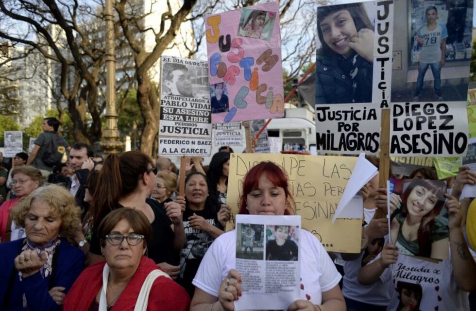 Miles de personas participaron de la marcha #ParaQueNoTePase en el Congreso