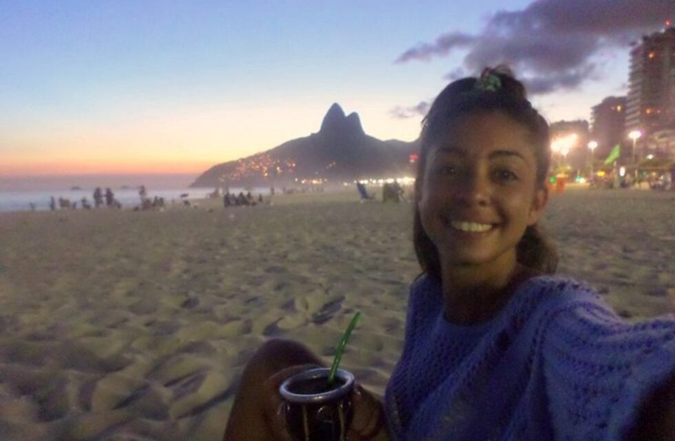 El drama de la familia de Berenice, la joven que fue a realizarse un implante mamario y terminó postrada