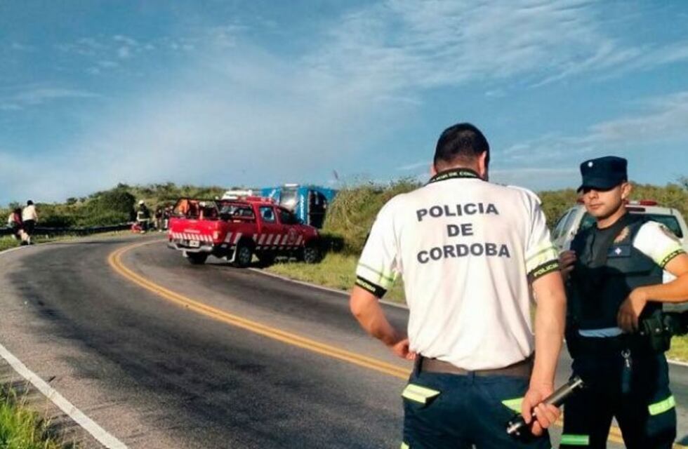 Videos: así quedó el colectivo de Andesmar que volcó en las Altas Cumbres