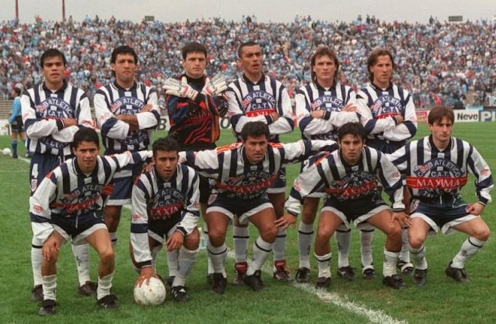 El homenaje de Talleres a los ganadores de la Final del siglo