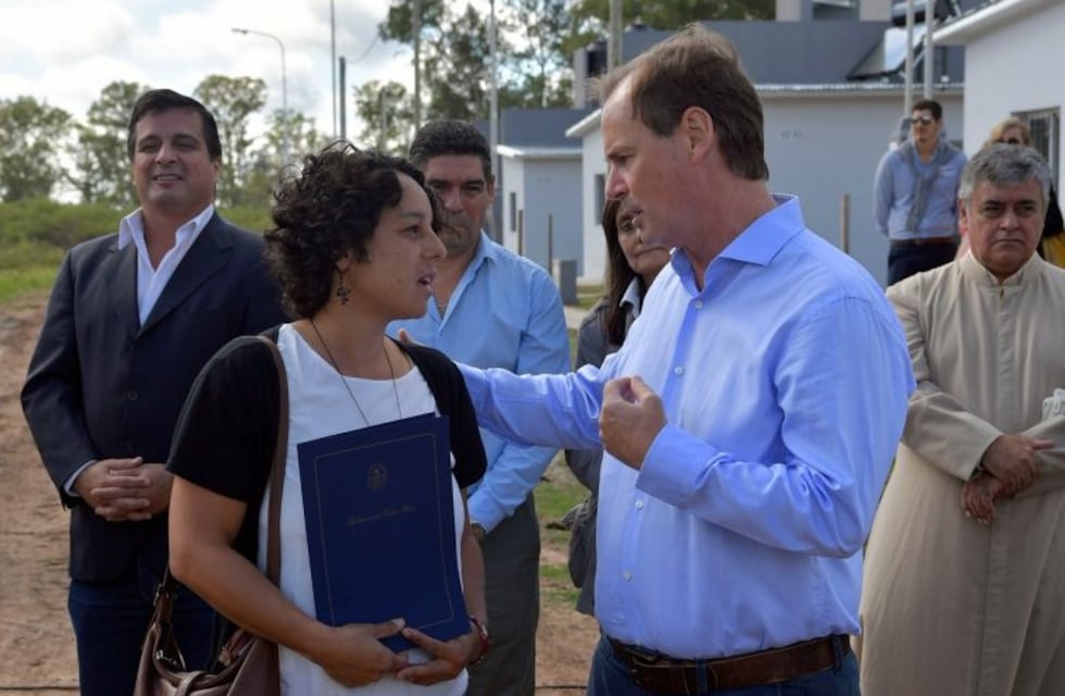 Bordet inauguró las primeras viviendas construidas con fondos provinciales de su gestión