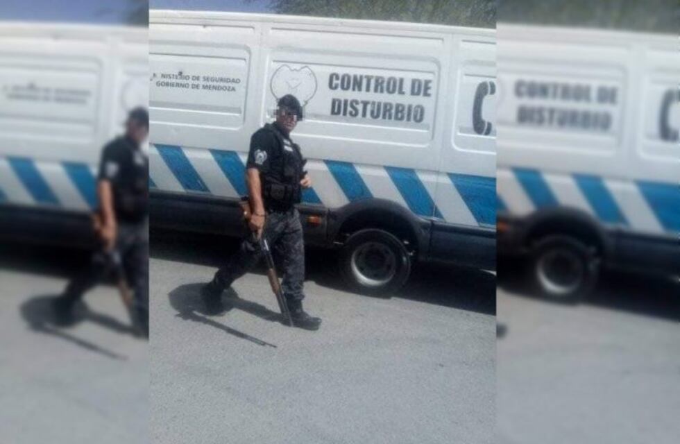 Investigan a un policía por matar a un perro en un operativo