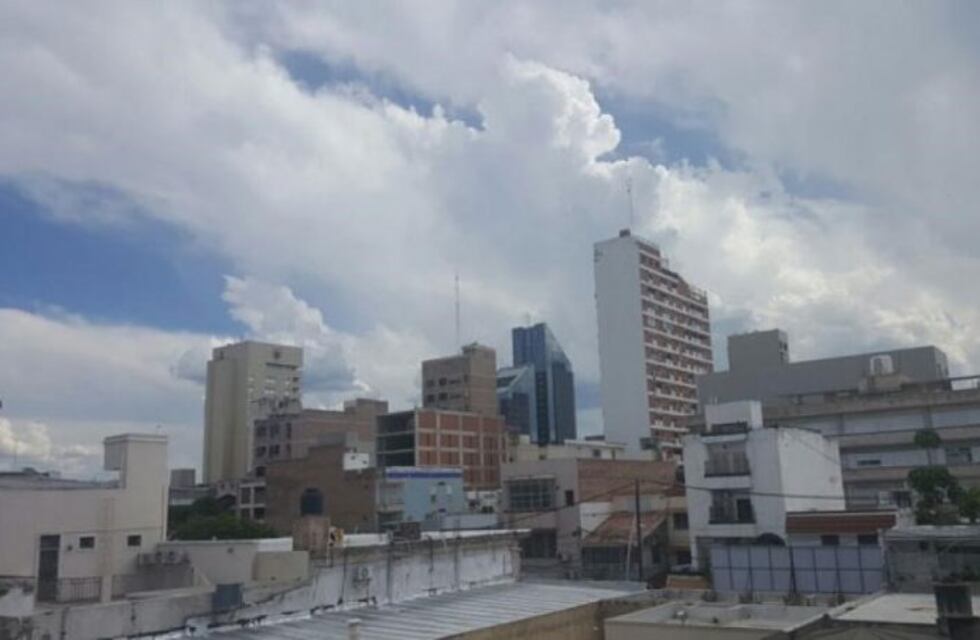 Santiago amaneció bajo alerta meteorológica por fuertes tormentas